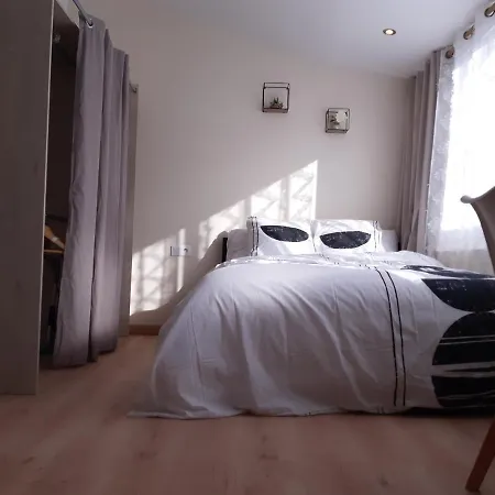 T2 Confort, Gp / Moto / 24h / Classic * לה מאנש